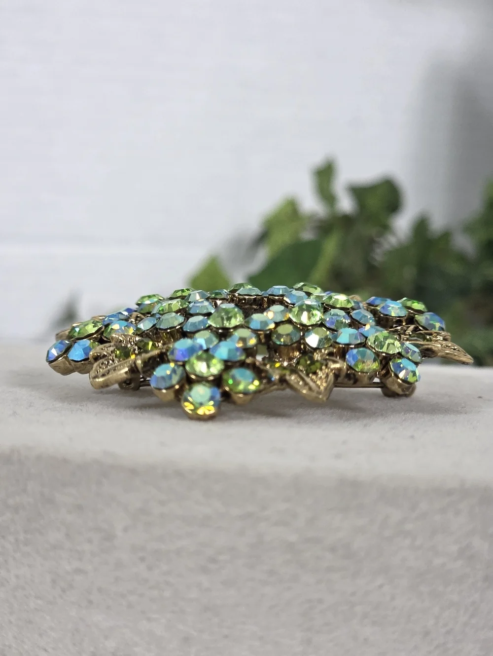 Vintage Gold Tone Lime Green AB Crystal Wreath Brooch Pin Floral Leaf Statement